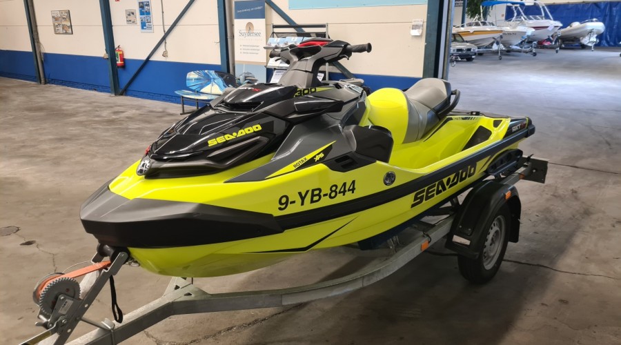 Sea Doo RXT-X 300RS