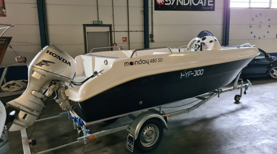 Nieuwe overjarige Moonday 480SD 